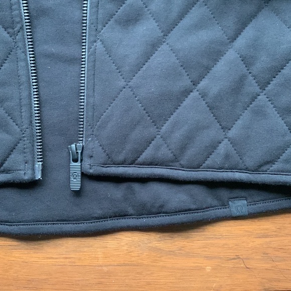 Lululemon Jacket - Picture 9 of 10